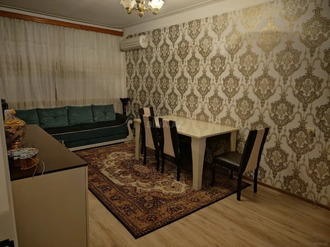 Satılır 4 otaqlı mənzil 100 m²