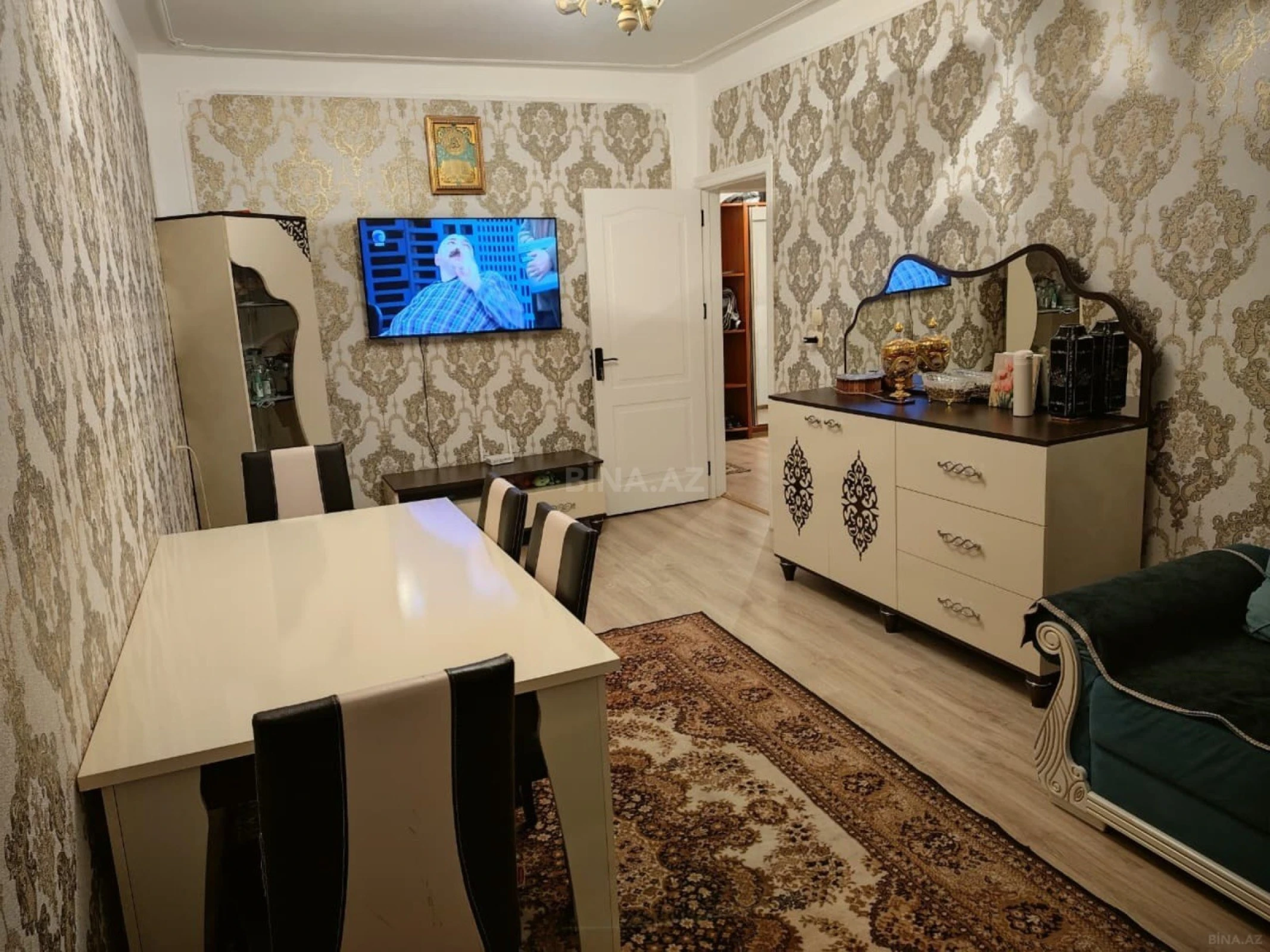 Satılır 4 otaqlı mənzil 100 m²