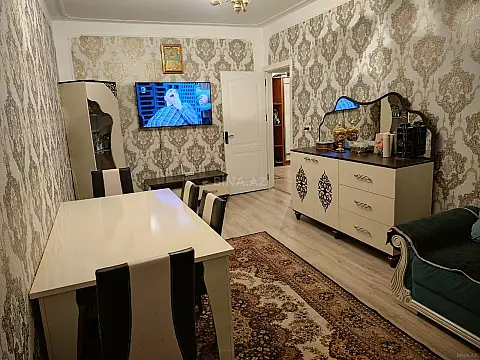 Satılır 4 otaqlı mənzil 100 m²