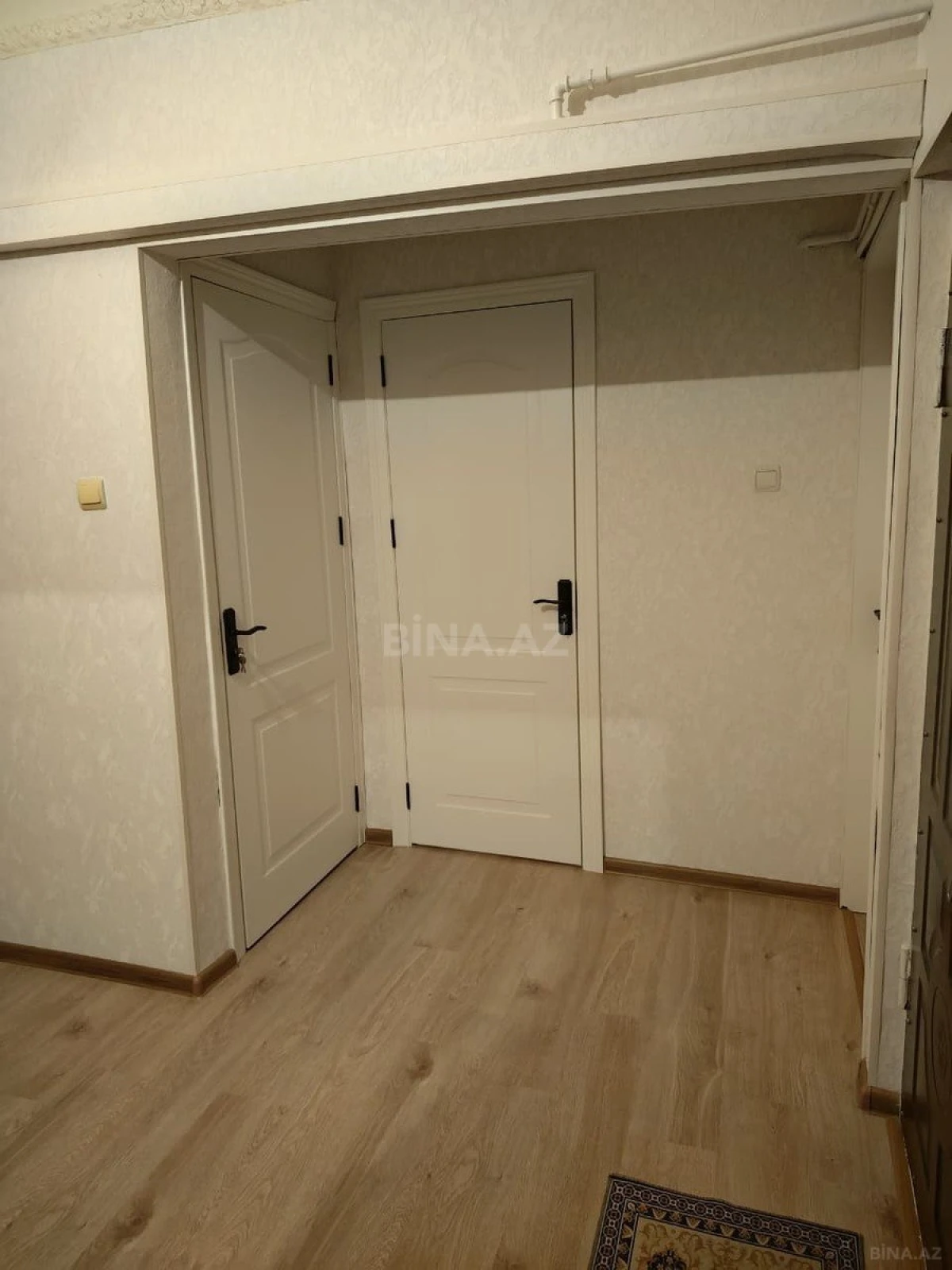 Satılır 4 otaqlı mənzil 100 m²