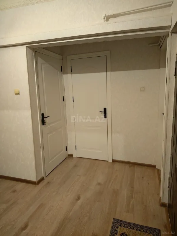 Satılır 4 otaqlı mənzil 100 m²