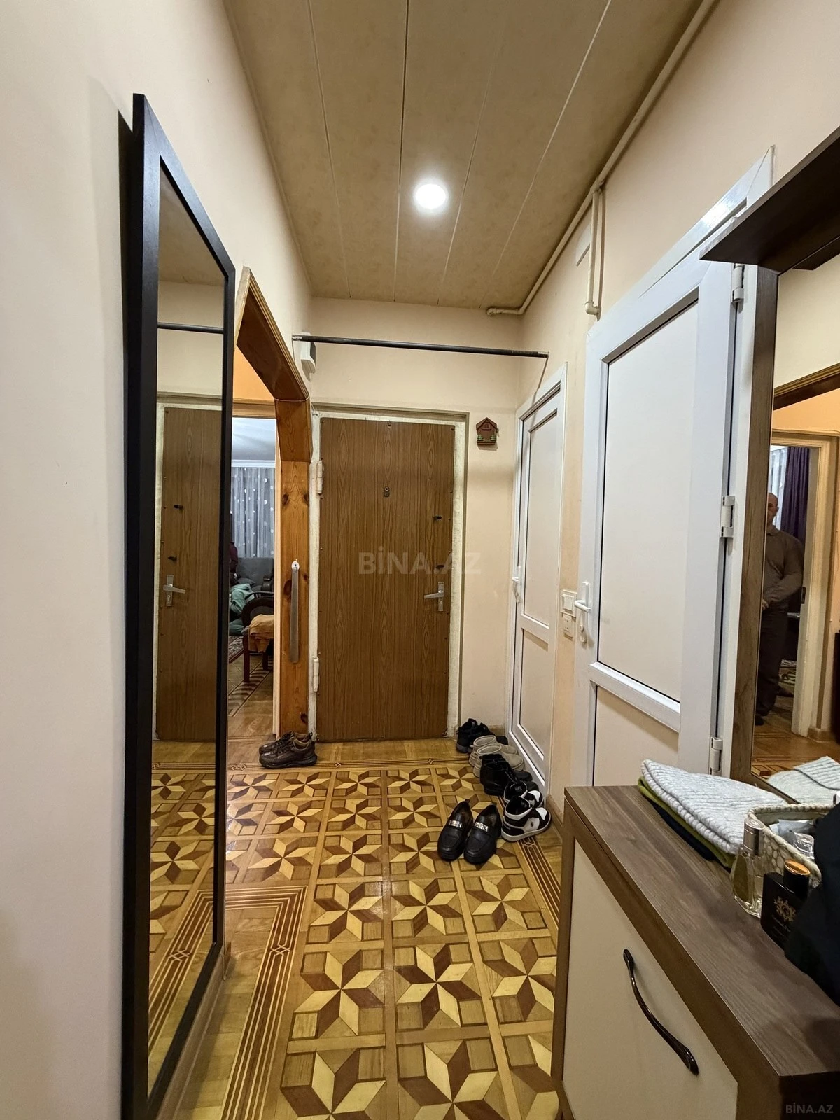 Satılır 2 otaqlı mənzil 65 m²