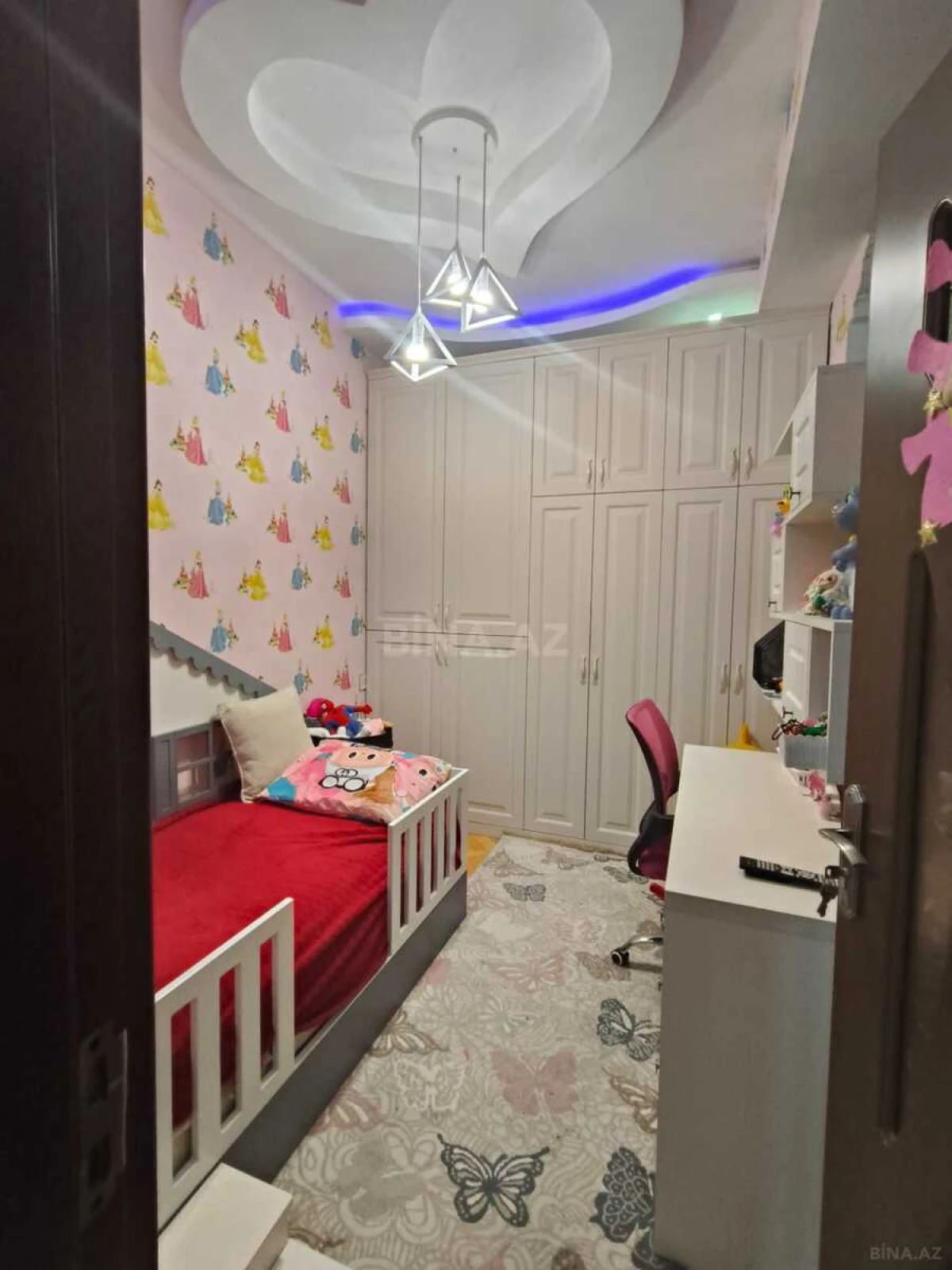 Satılır 3 otaqlı mənzil 81 m²