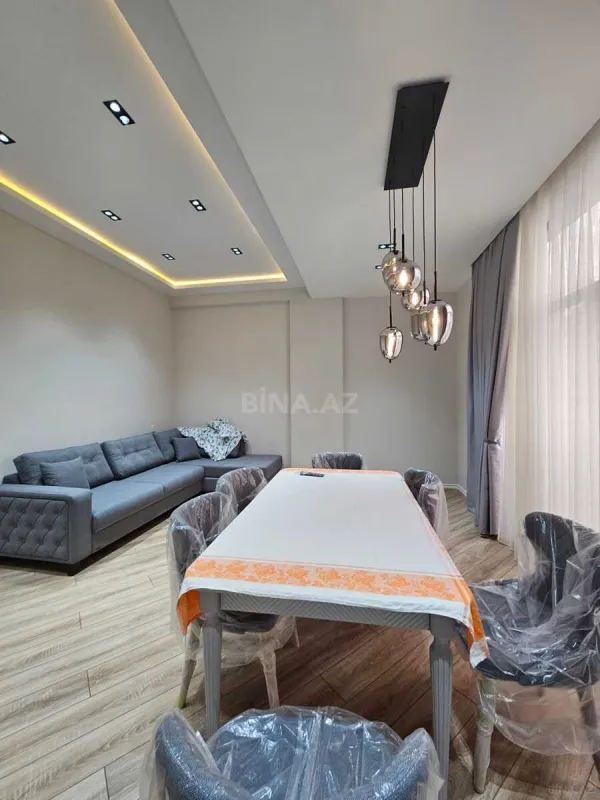Kirayə verilir 3 otaqlı mənzil 142 m²