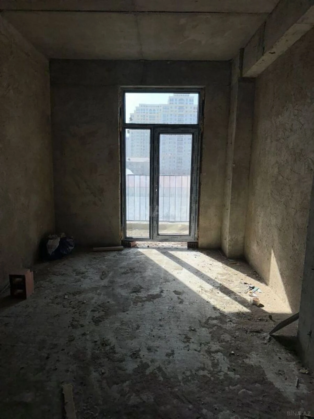 Satılır 3 otaqlı mənzil 100 m²