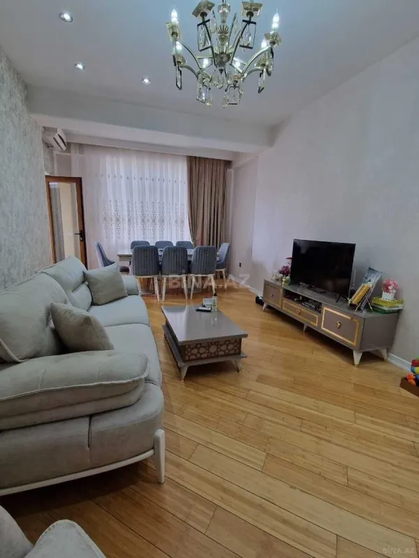 Satılır 2 otaqlı mənzil 92 m²