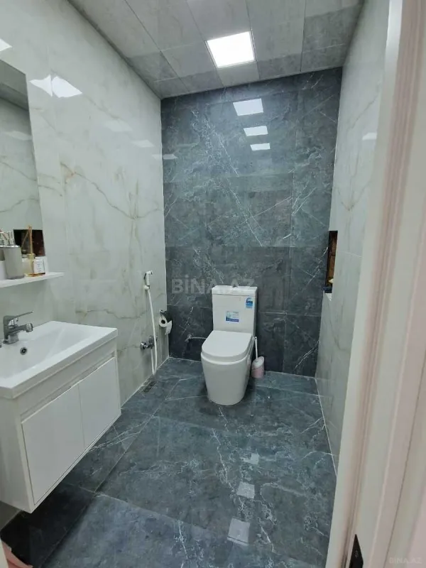 Satılır 2 otaqlı mənzil 92 m²