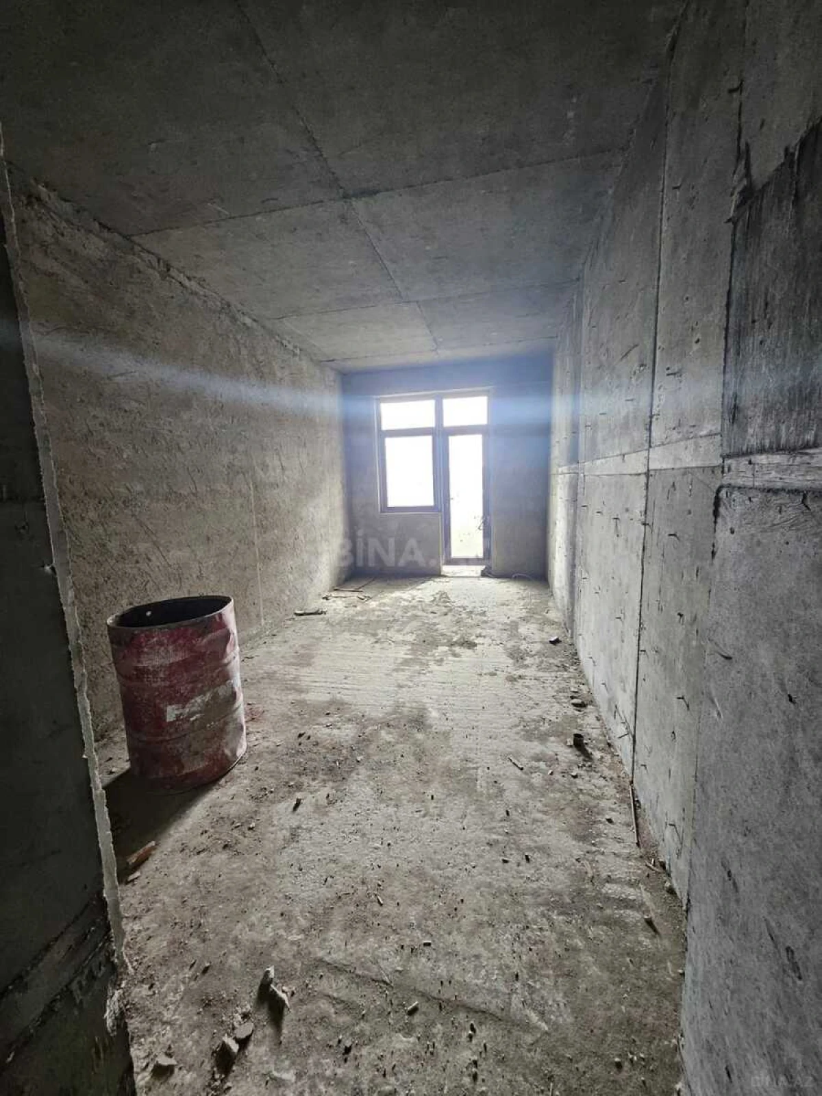 Satılır 4 otaqlı mənzil 164 m²