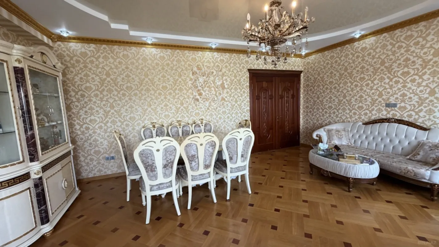 Kirayə verilir 3 otaqlı mənzil 140 m²