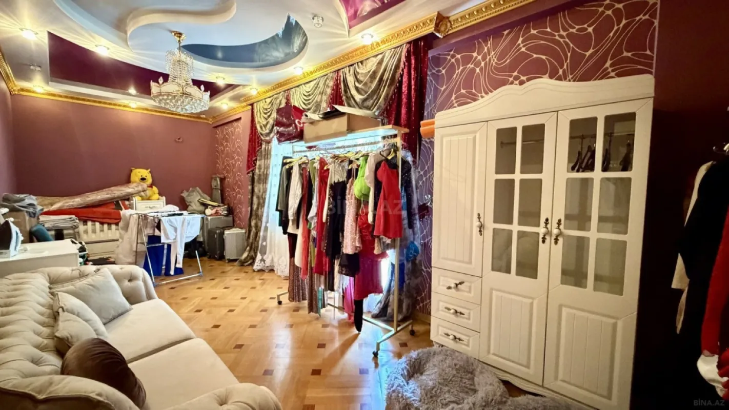 Kirayə verilir 3 otaqlı mənzil 140 m²