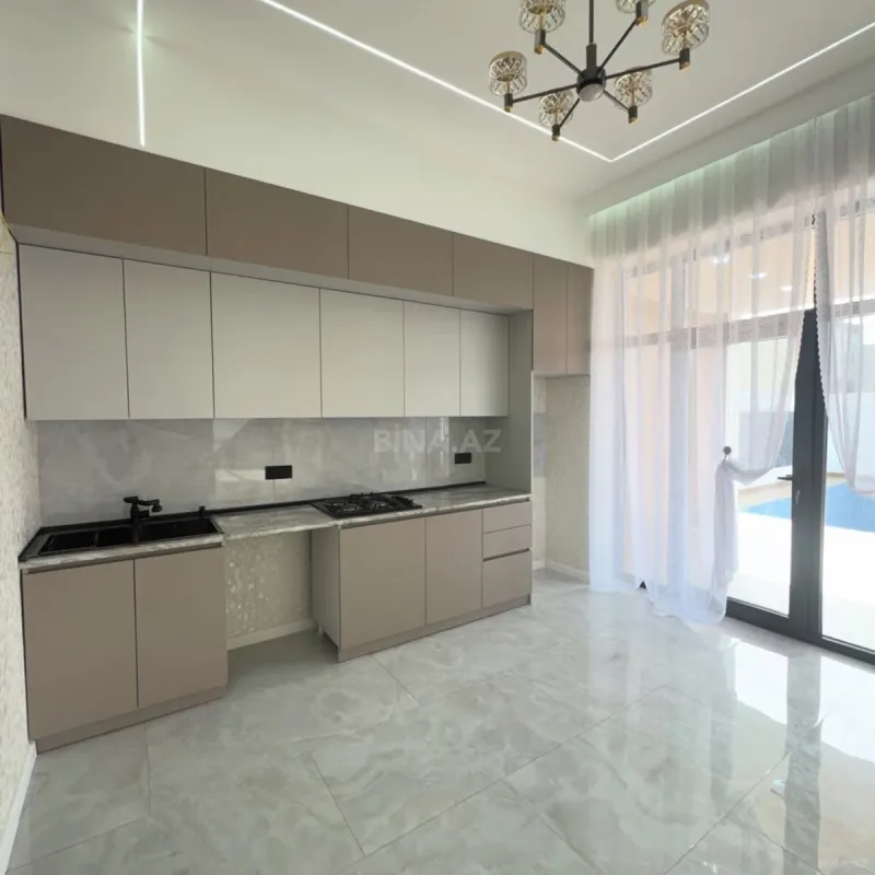 Satılır 4 otaqlı həyət evi 160 m²