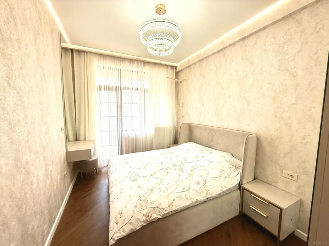 Kirayə verilir 2 otaqlı mənzil 70 m²