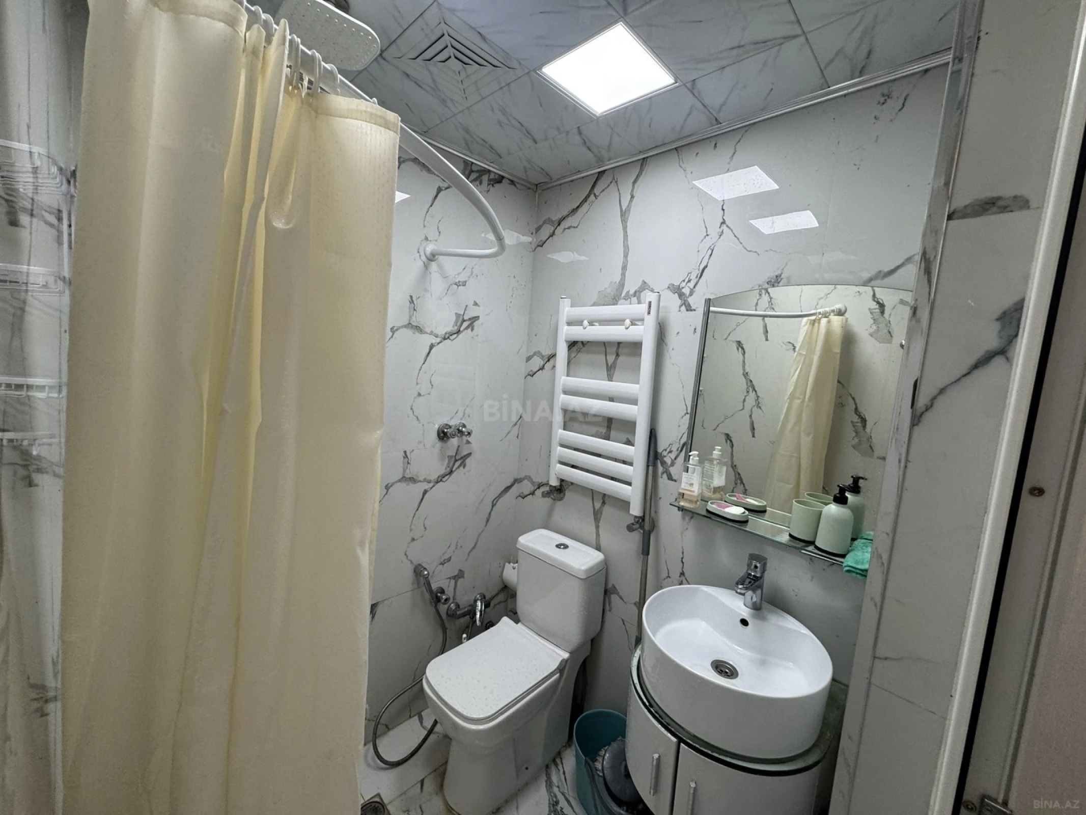 Kirayə verilir 2 otaqlı mənzil 55 m²