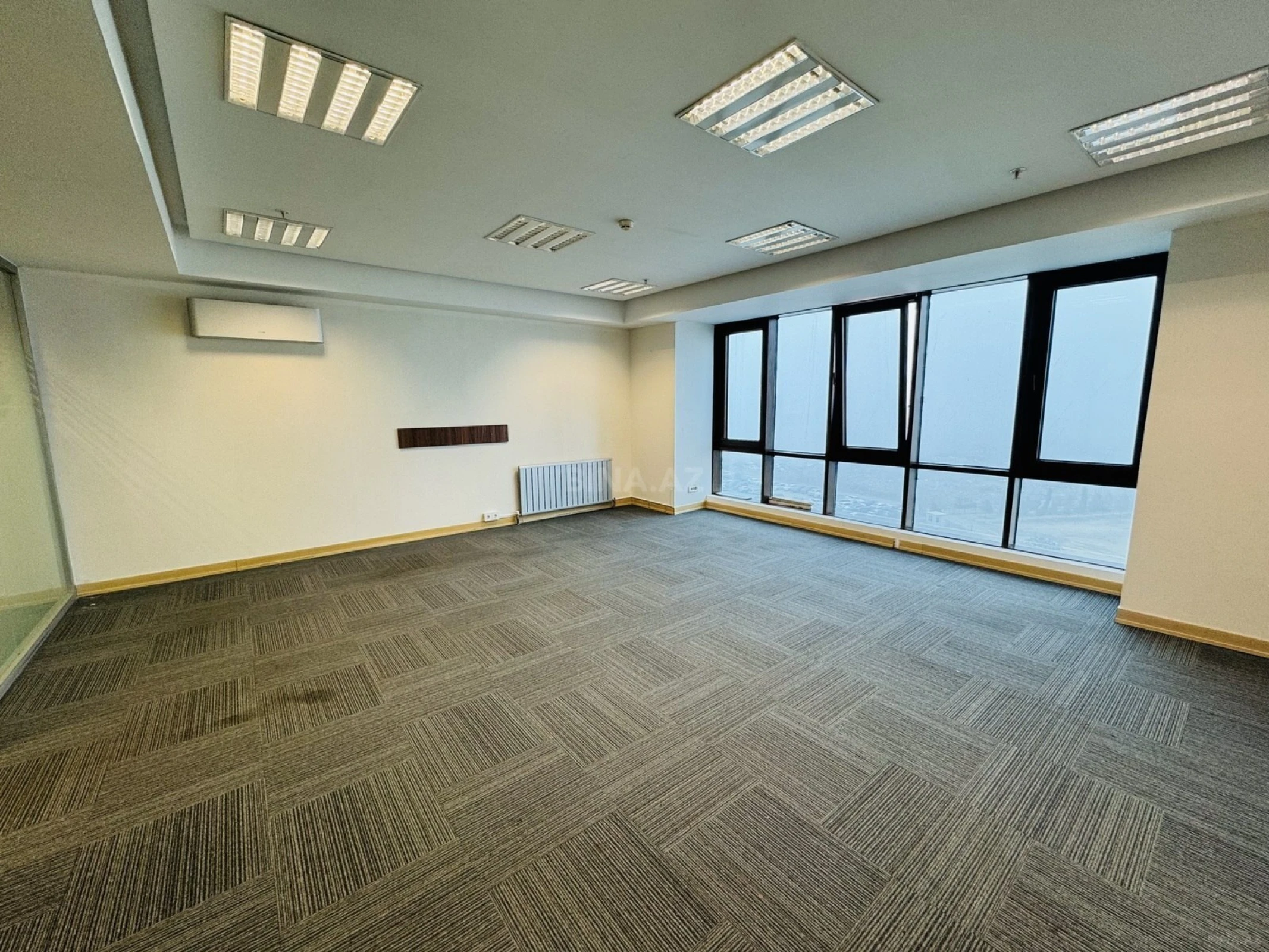 Kirayə verilir 3 otaqlı ofis 85 m²