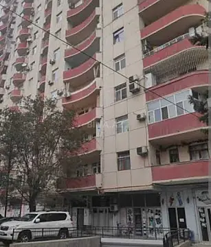 Satılır 4 otaqlı mənzil 155 m²