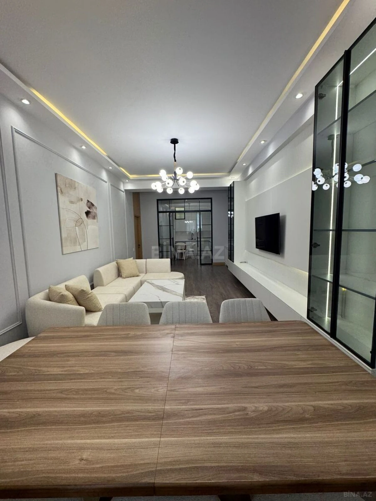 Satılır 2 otaqlı mənzil 95 m²
