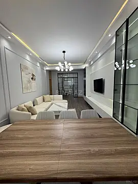 Satılır 2 otaqlı mənzil 95 m²