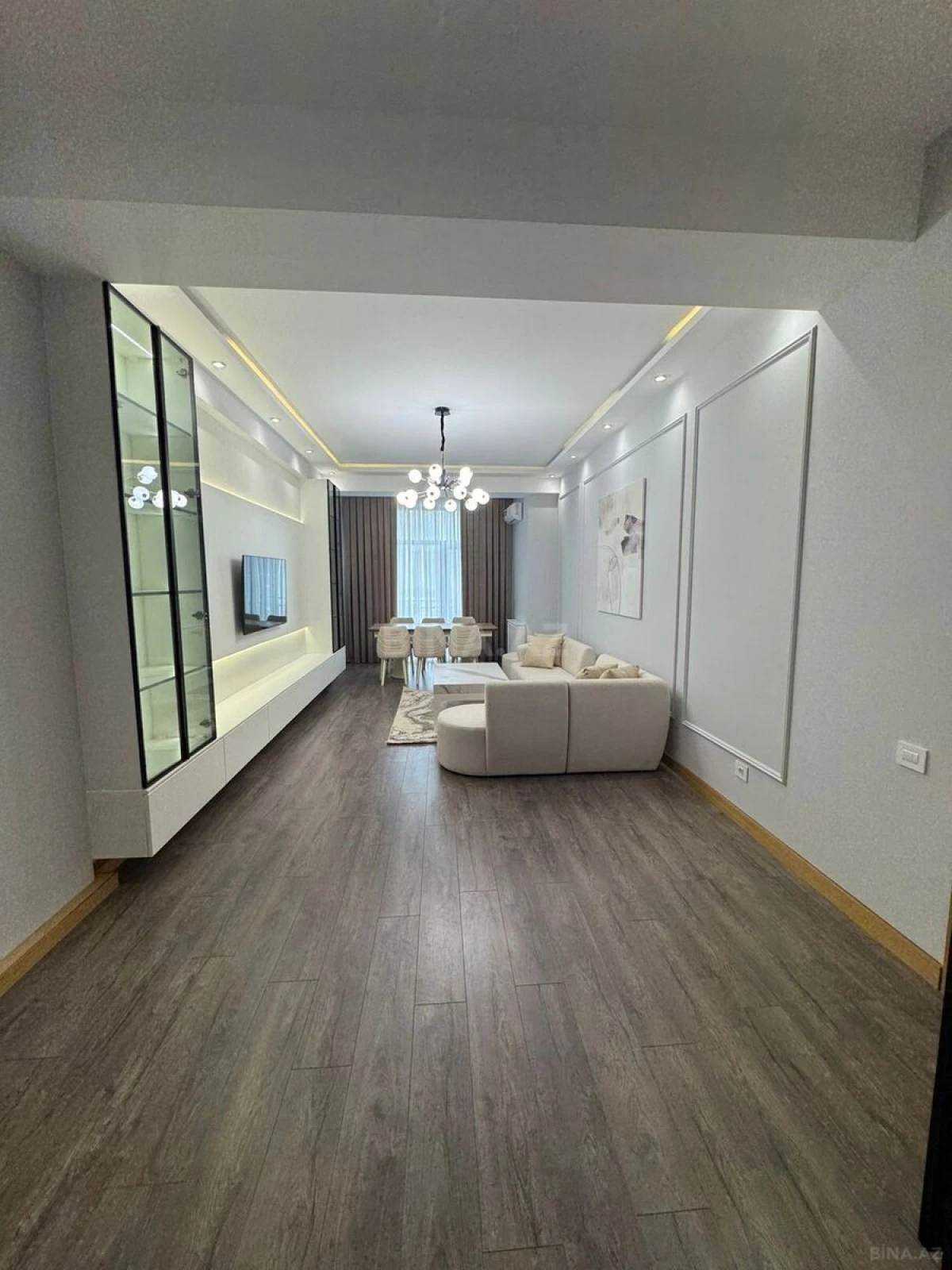 Satılır 2 otaqlı mənzil 95 m²