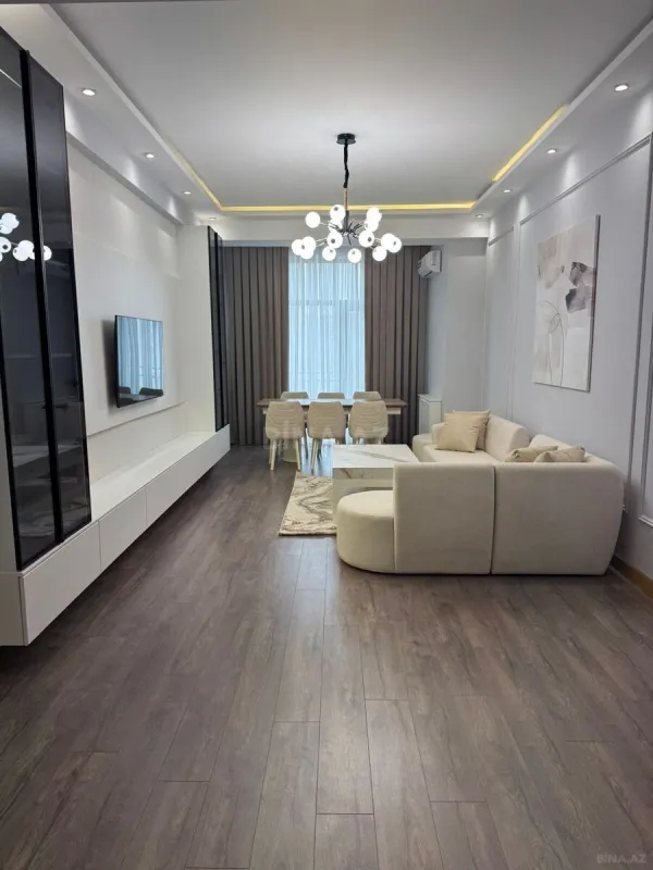 Satılır 2 otaqlı mənzil 95 m²