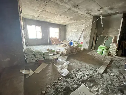 Satılır 5 otaqlı mənzil 185 m²