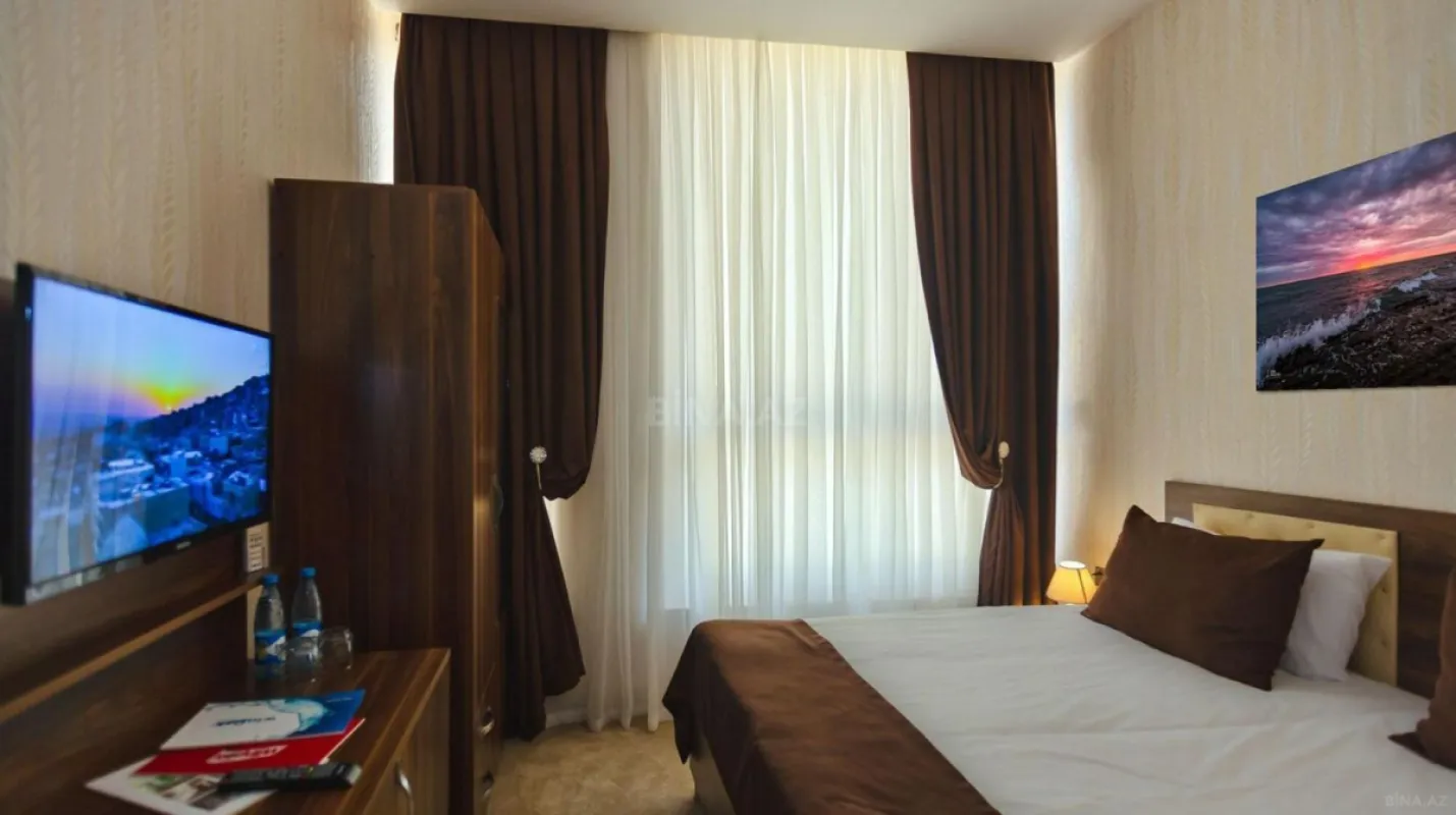 Satılır obyekt 1920 m²