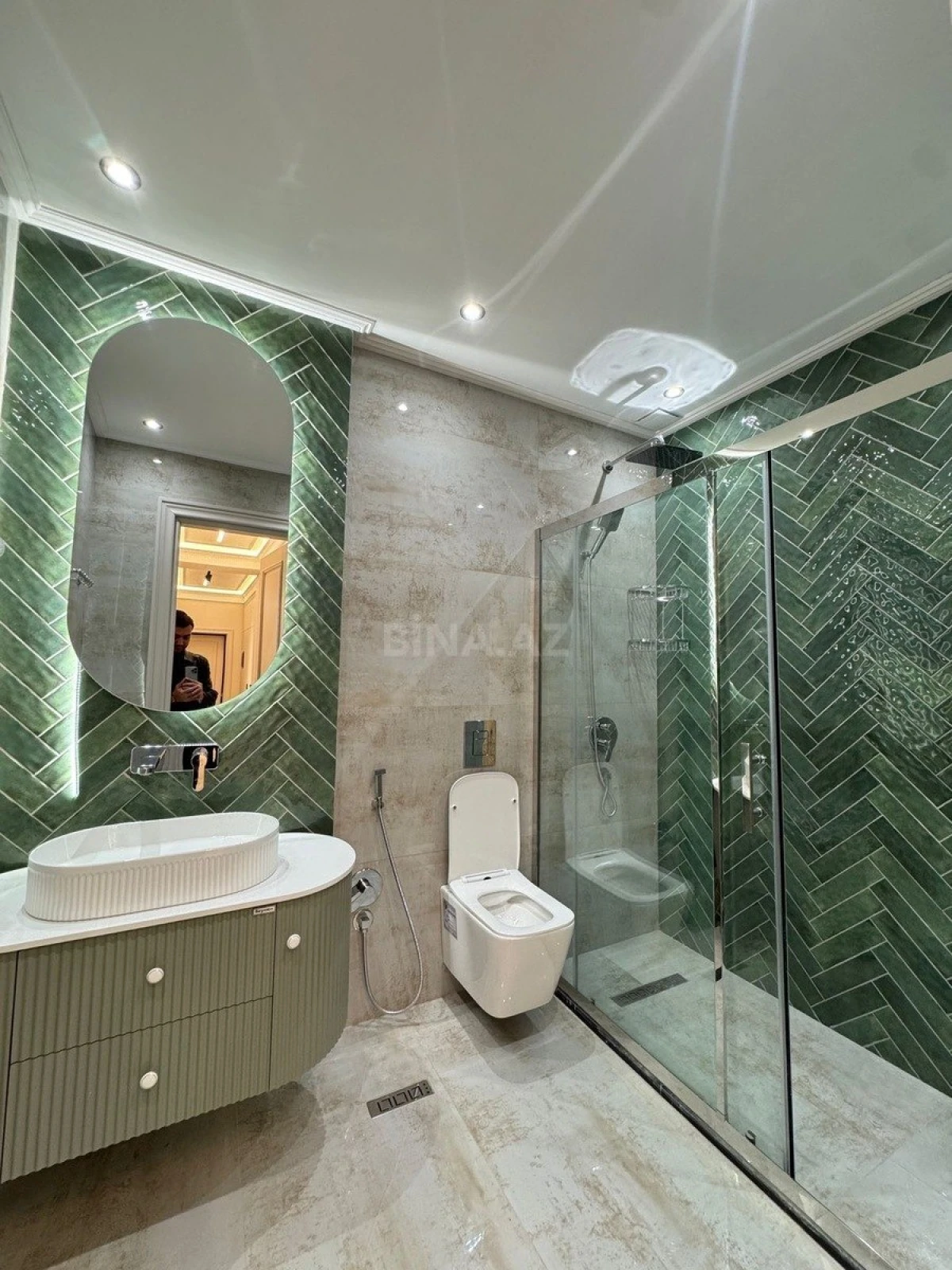 Satılır 3 otaqlı mənzil 120 m²