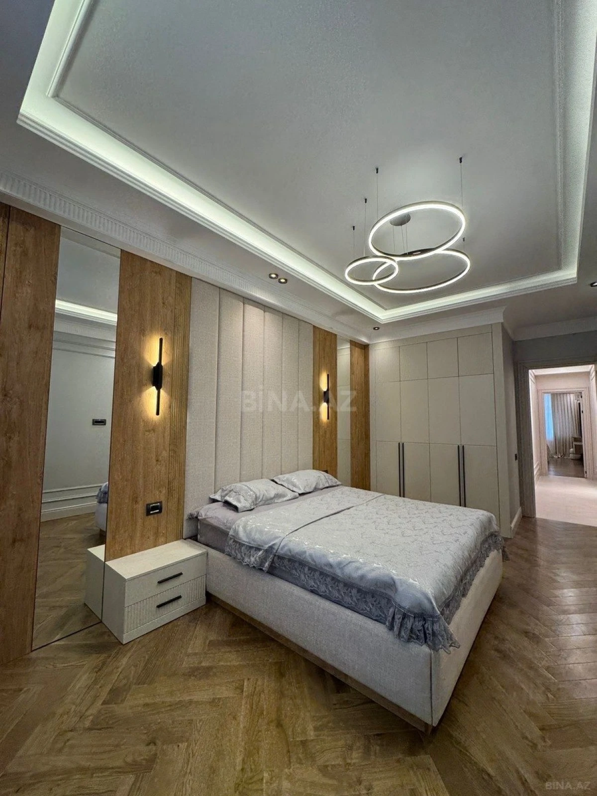 Satılır 3 otaqlı mənzil 120 m²