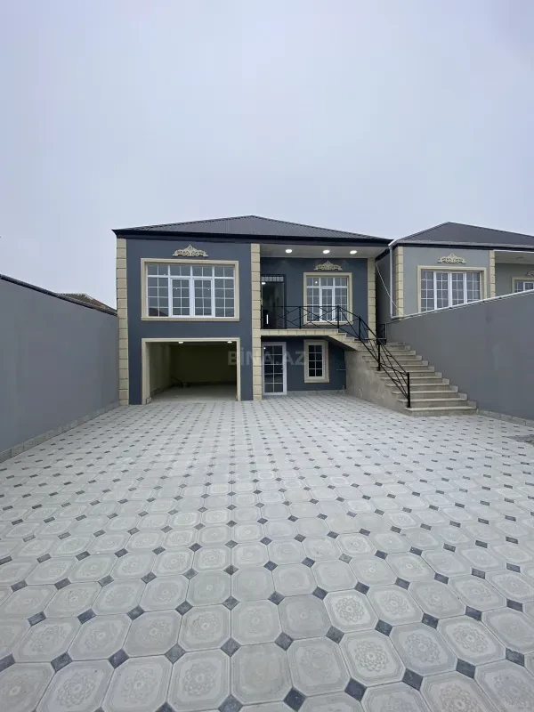 Satılır 7 otaqlı həyət evi 210 m²