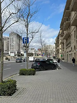 Kirayə verilir obyekt 300 m²