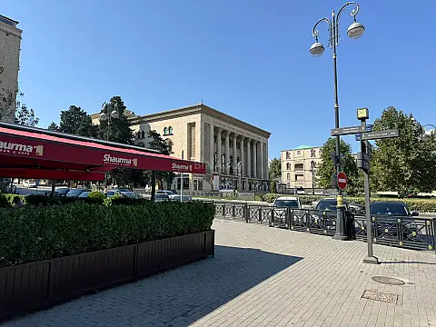 Satılır obyekt 10.5 m²