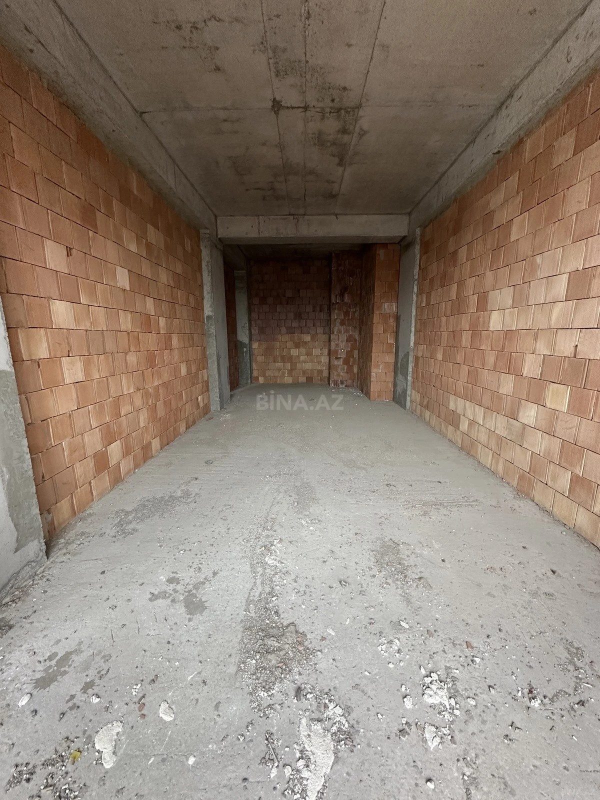 Satılır 3 otaqlı mənzil 114 m²