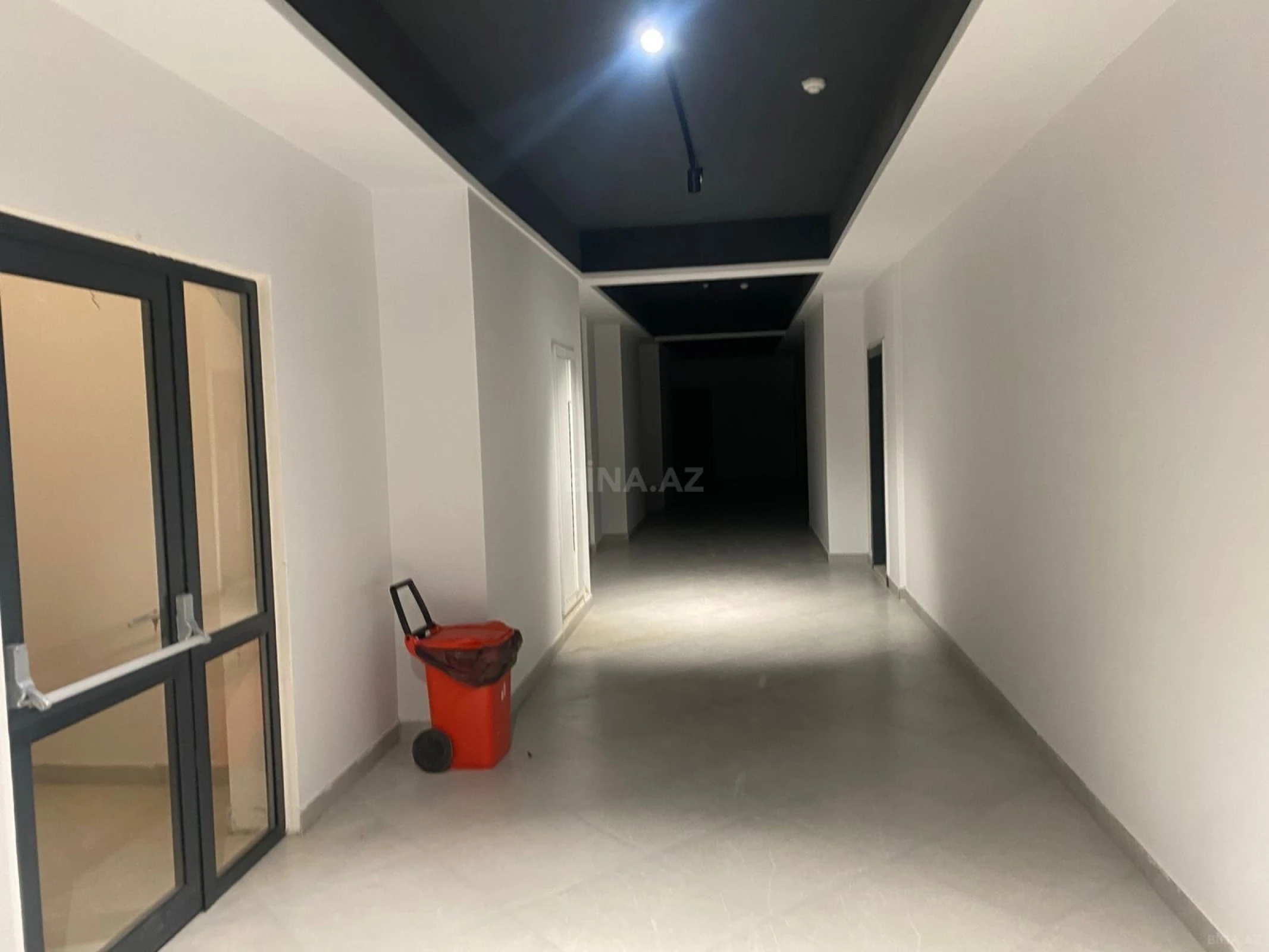 Satılır 3 otaqlı mənzil 114 m²
