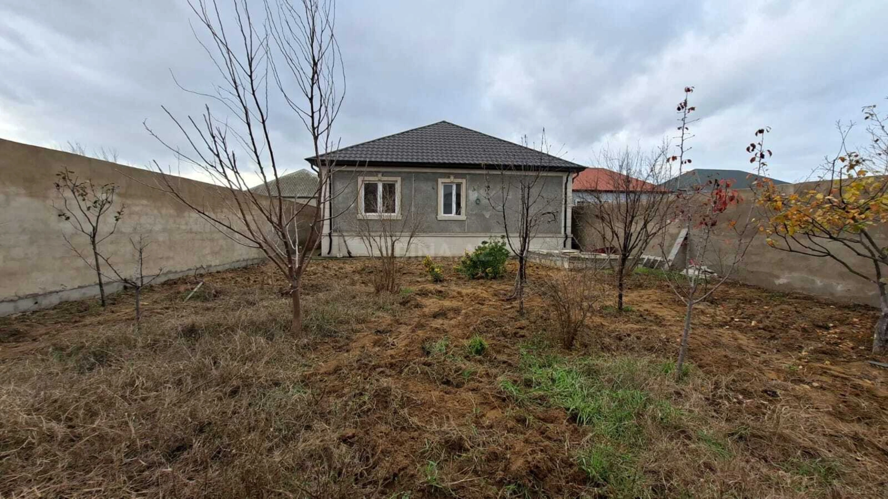 Satılır 3 otaqlı həyət evi 120 m²