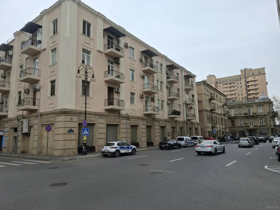 Satılır 3 otaqlı mənzil 80 m²