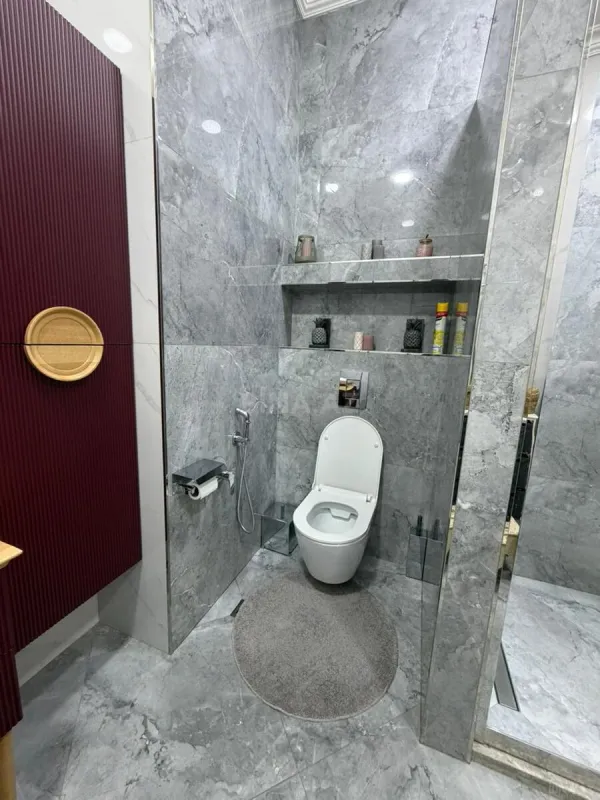 Satılır 3 otaqlı mənzil 165 m²