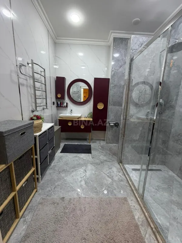 Satılır 3 otaqlı mənzil 165 m²