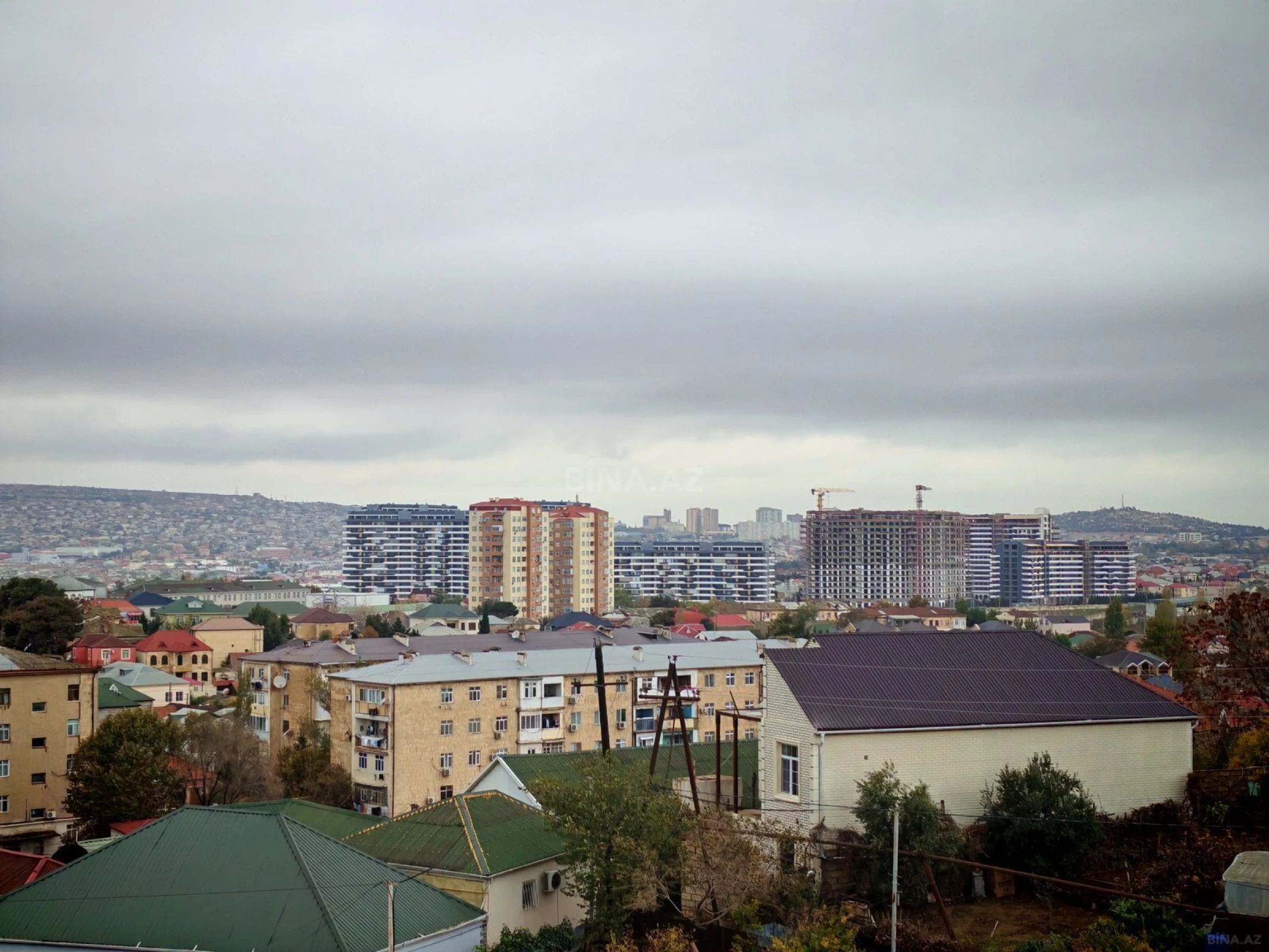 Satılır 2 otaqlı mənzil 65 m²