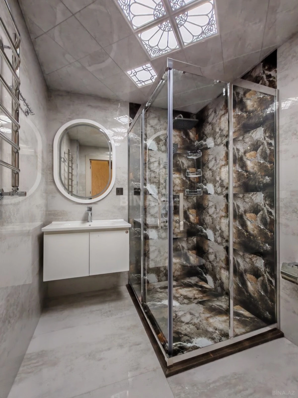 Satılır 2 otaqlı mənzil 65 m²