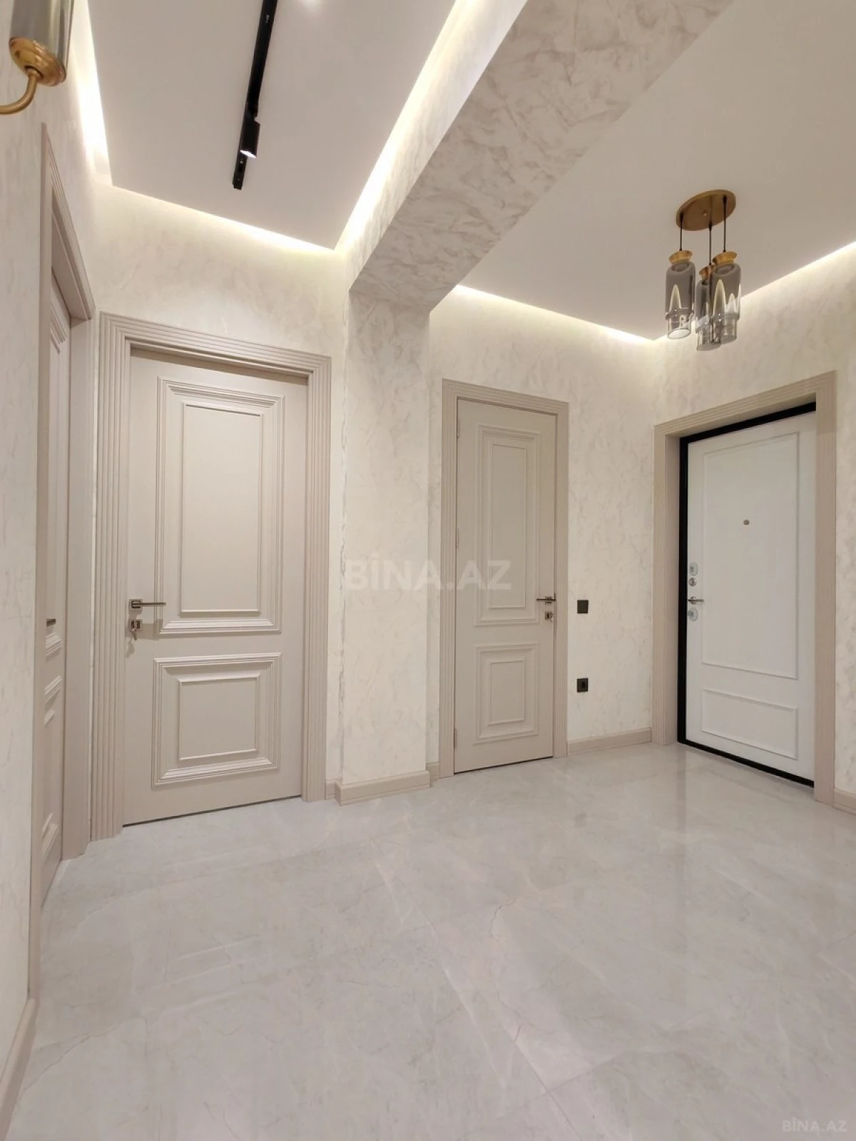 Satılır 2 otaqlı mənzil 65 m²