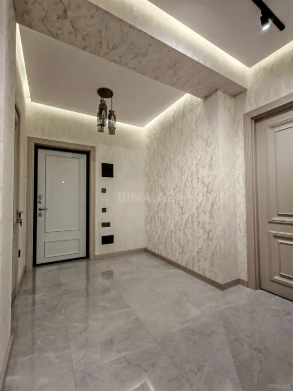 Satılır 2 otaqlı mənzil 65 m²