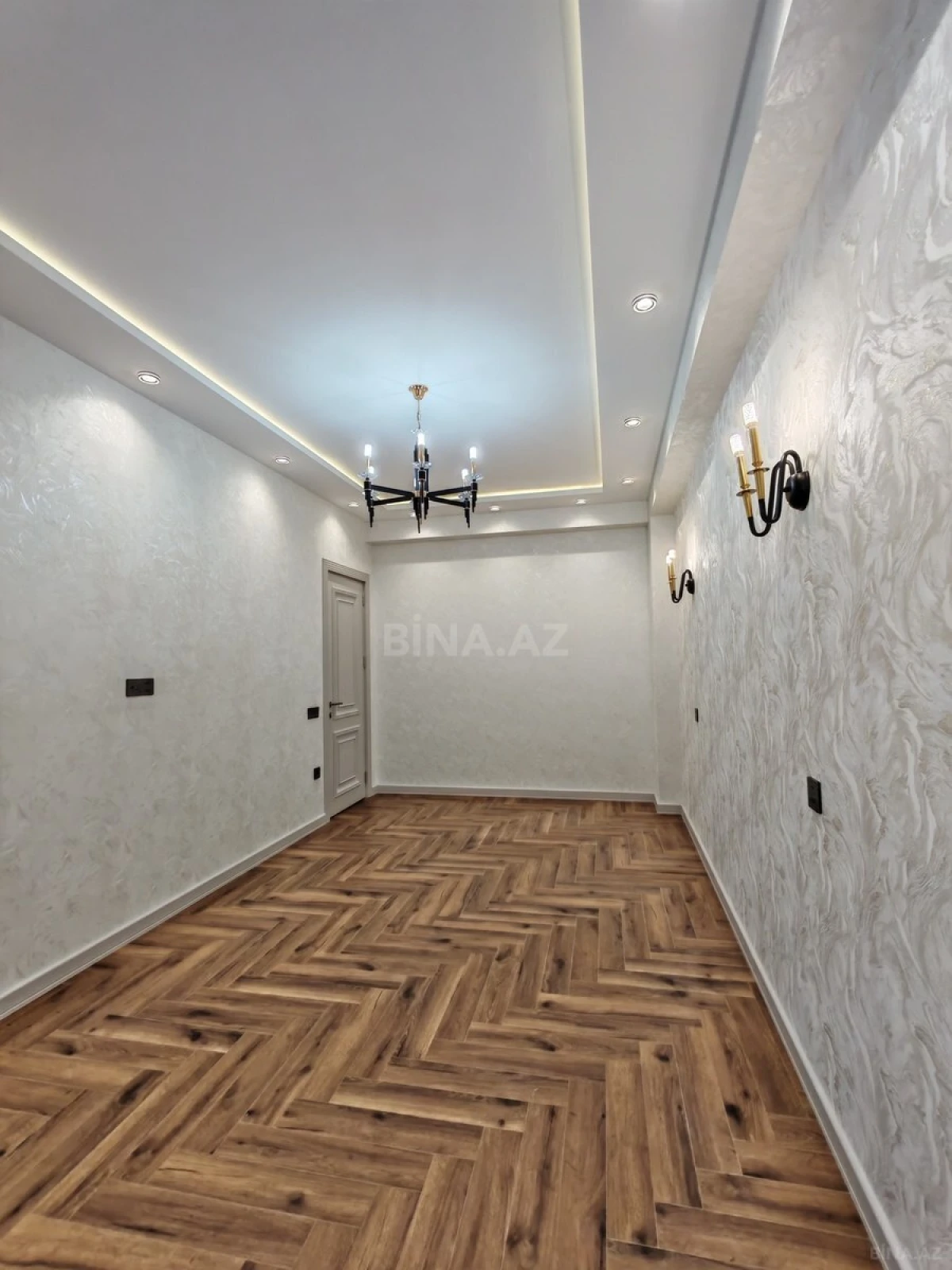 Satılır 2 otaqlı mənzil 65 m²