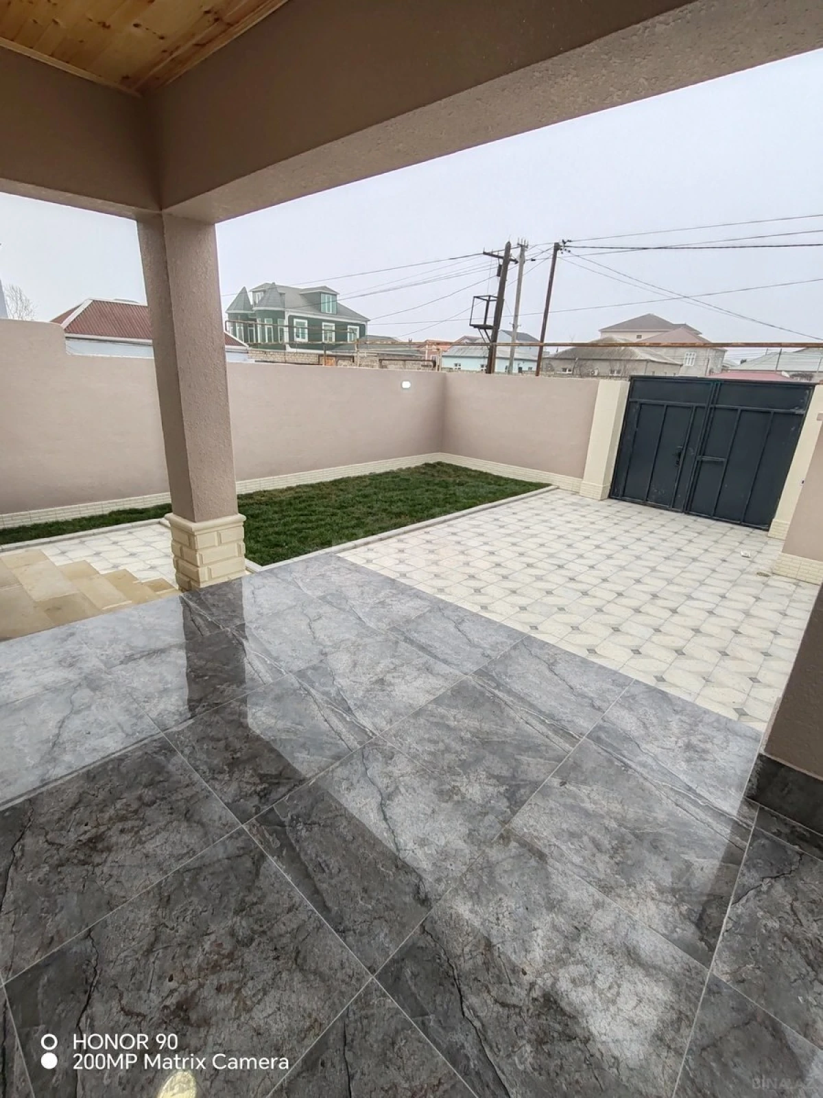 Satılır 4 otaqlı həyət evi 100 m²