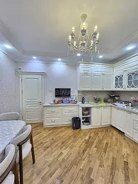 Satılır 3 otaqlı mənzil 133 m² — Bakı 3 otaq 133.00 m²