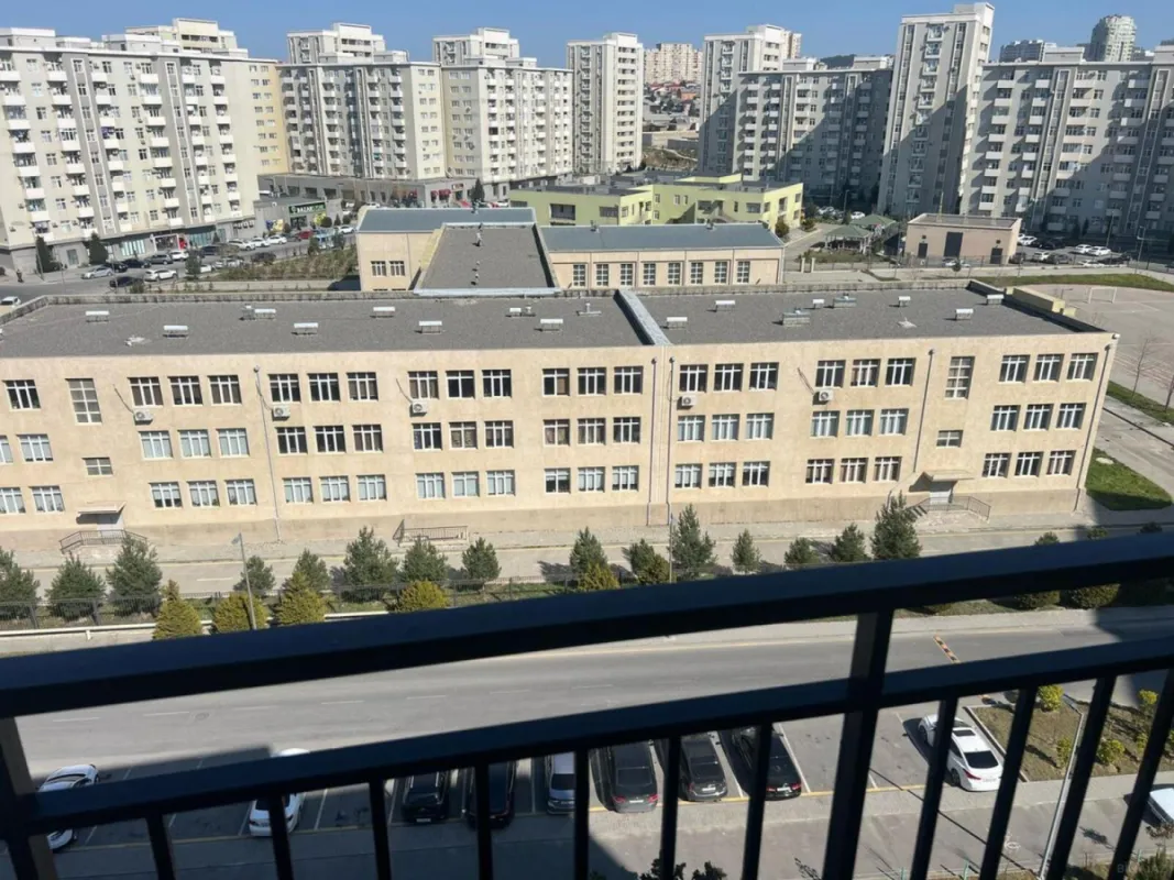 Kirayə verilir 2 otaqlı mənzil 60 m²