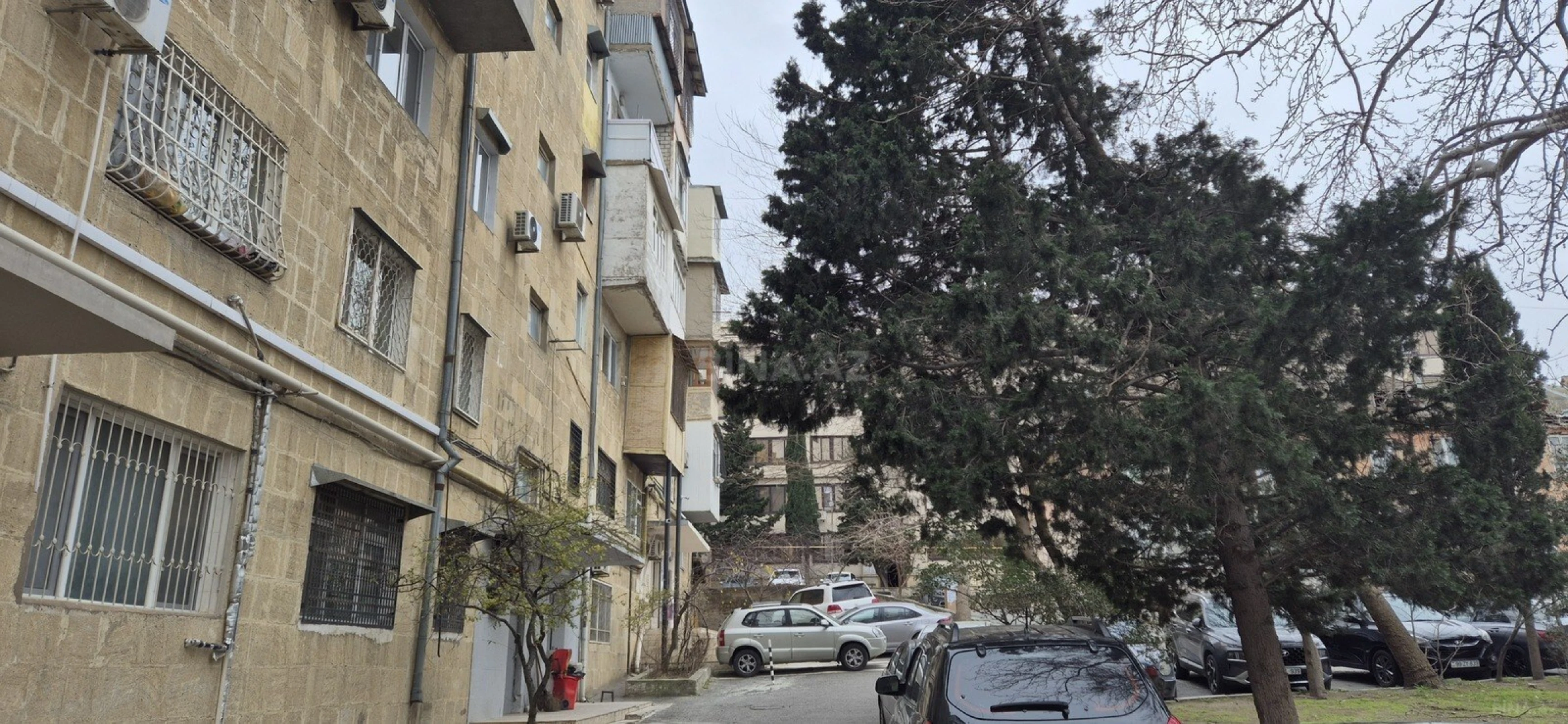 Satılır 3 otaqlı mənzil 80 m²