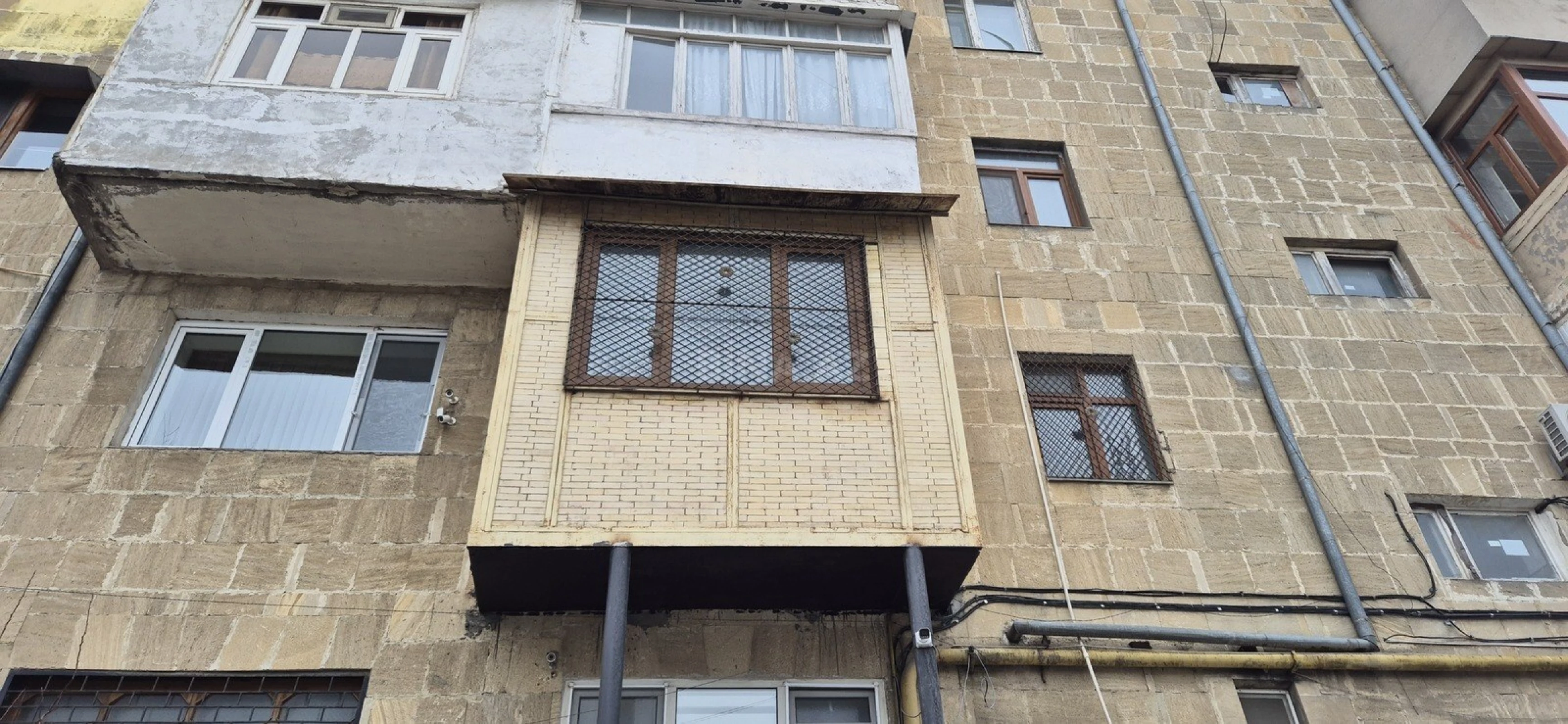 Satılır 3 otaqlı mənzil 80 m²