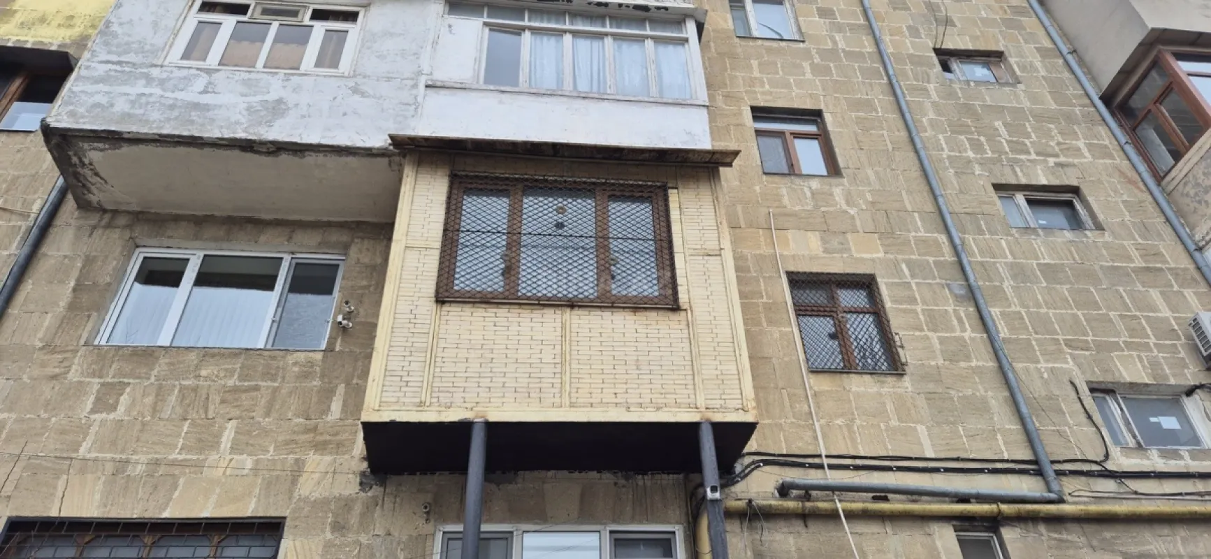 Satılır 3 otaqlı mənzil 80 m²