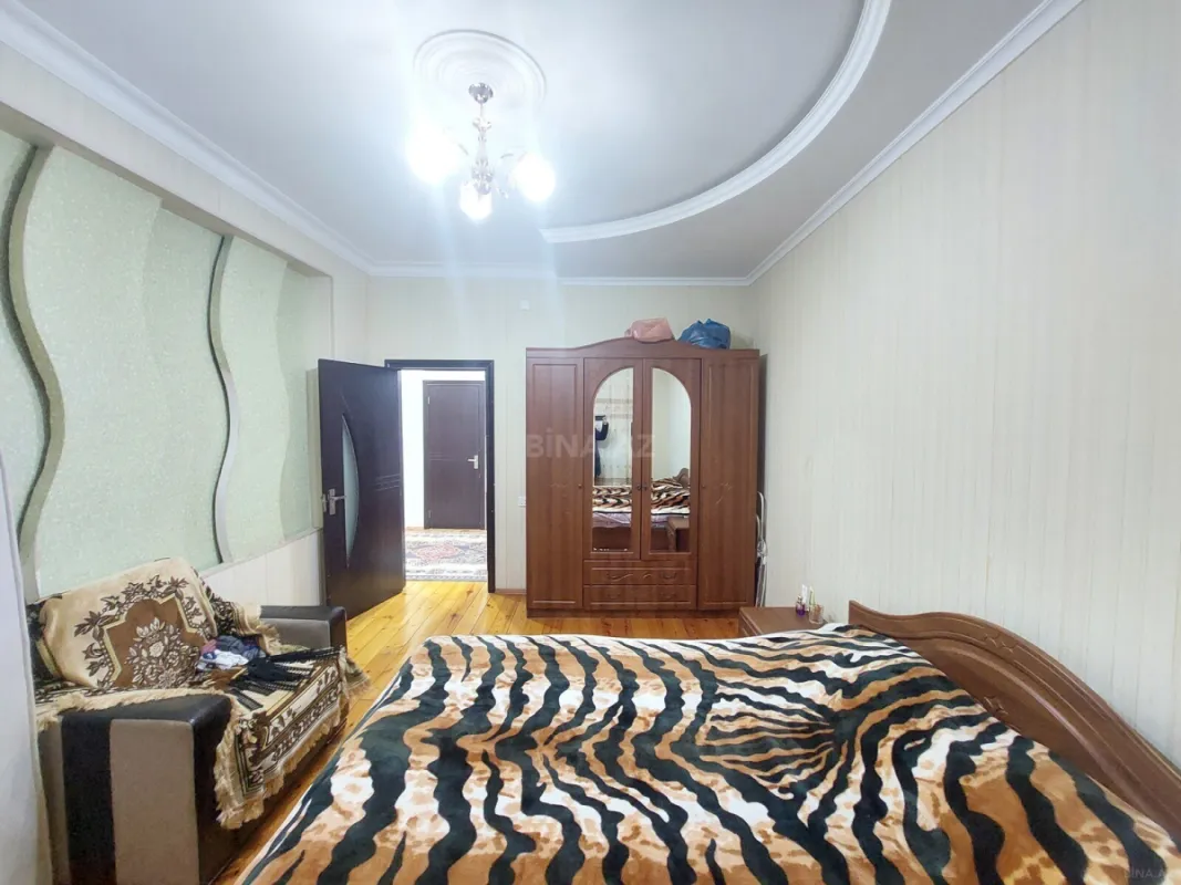 Satılır 2 otaqlı mənzil 90 m²