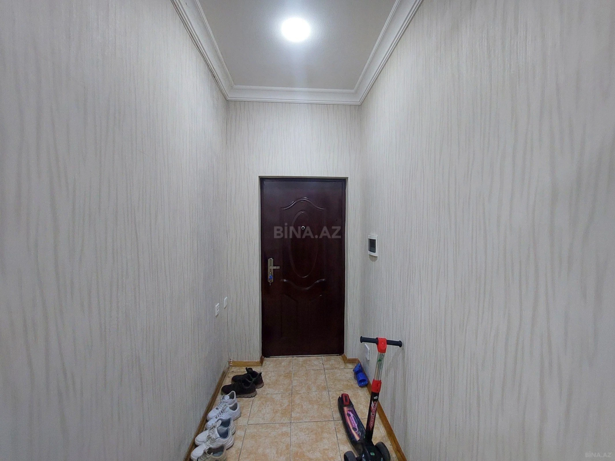 Satılır 2 otaqlı mənzil 90 m²