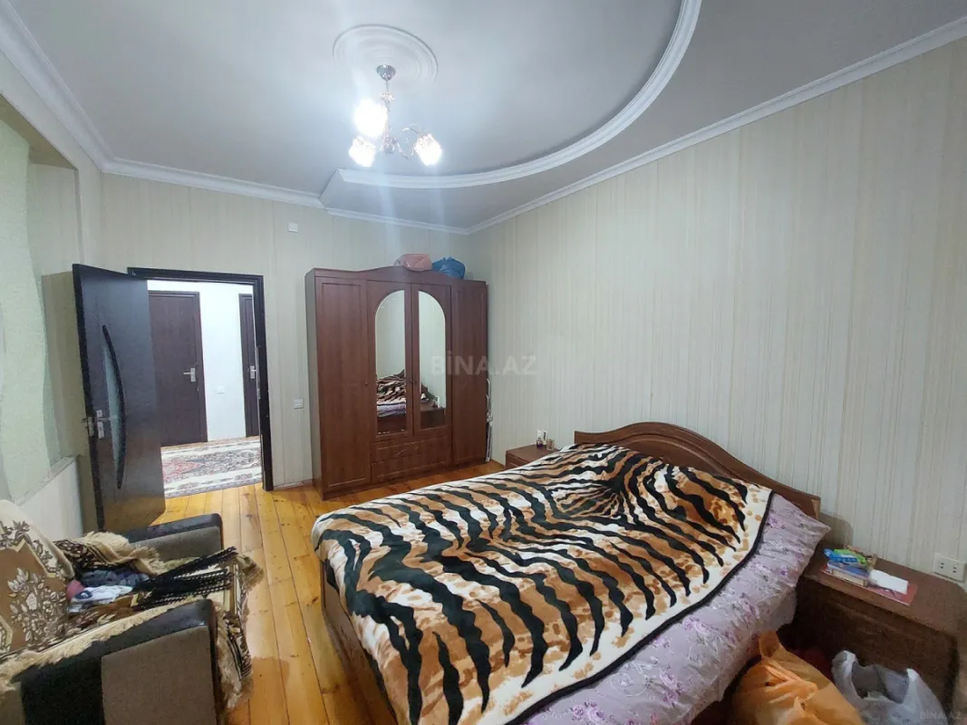 Satılır 2 otaqlı mənzil 90 m²